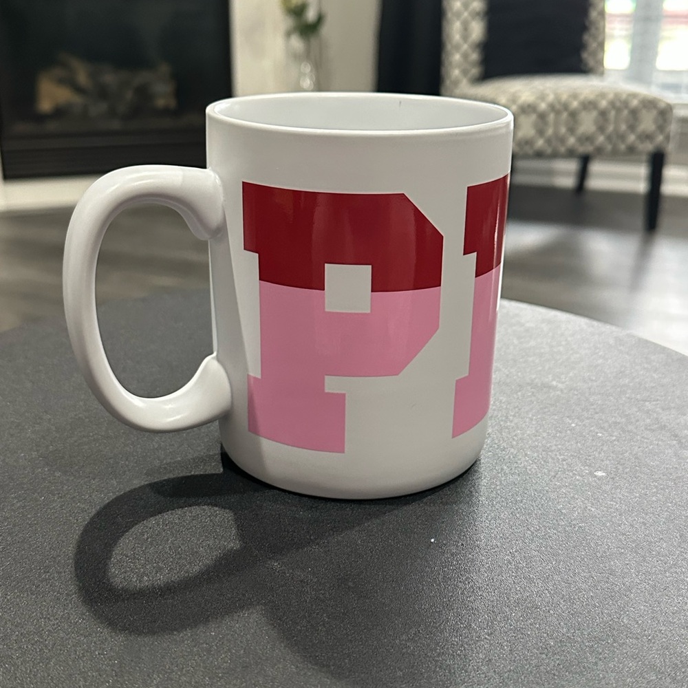 Victoria’s Secret Pink stay cozy ceramic mug NWOT